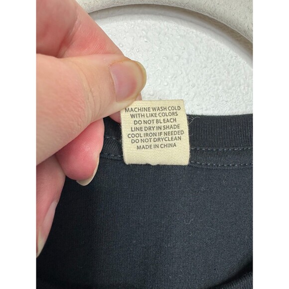 Arsenal Large Graphic Tee Black Cotton Short Sleeve Crew Neck Soccer Retro NWOT - Picture 4 of 7